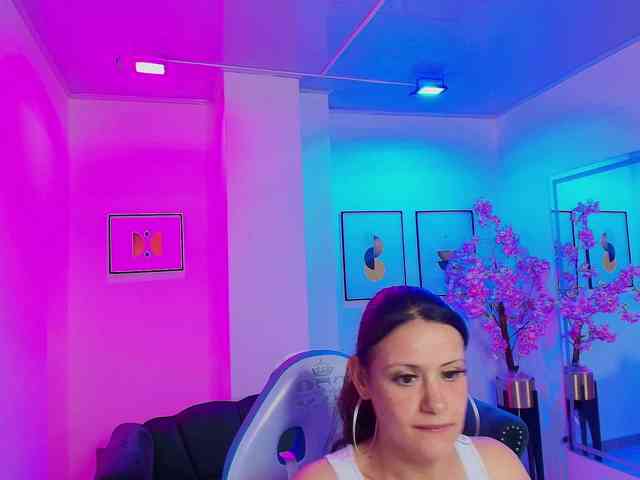 Arianna-sweeet webcam