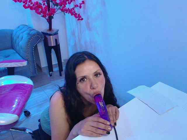 Arianna-sweeet webcam