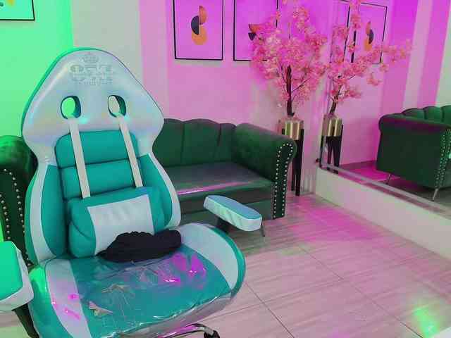 Arianna-sweeet webcam