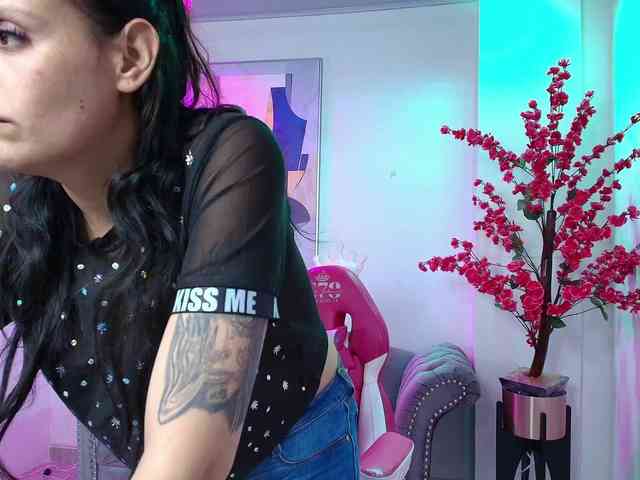 Arianna-sweeet webcam