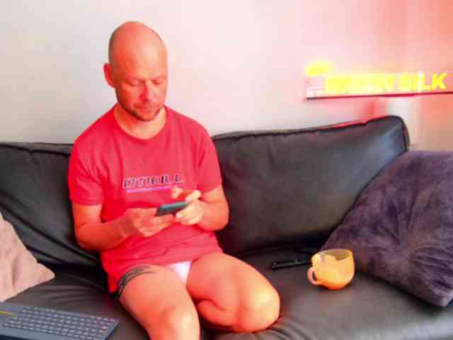 BrianSilk Live Webcam on BongaCams