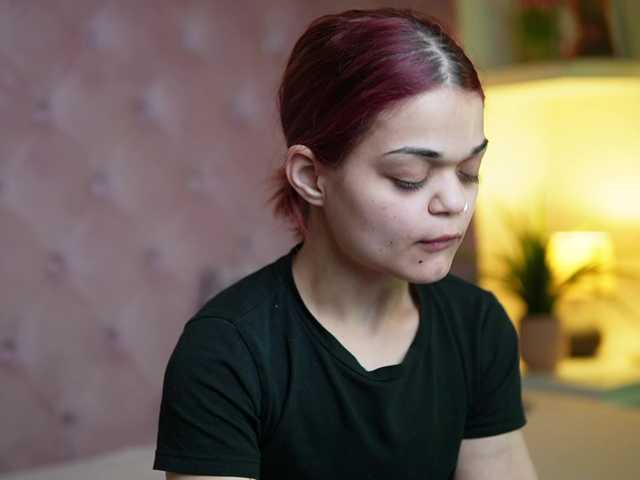 MaiaMini's BongaCams show and profile