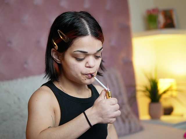 MaiaMini's BongaCams show and profile