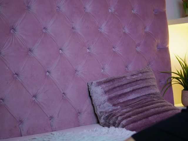 MaiaMini's BongaCams show and profile