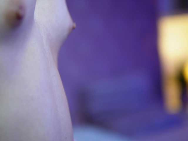 MaiaMini's BongaCams show and profile