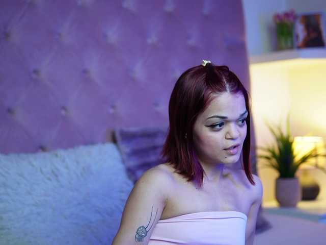 MaiaMini's BongaCams show and profile