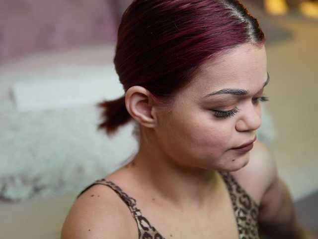 MaiaMini's BongaCams show and profile