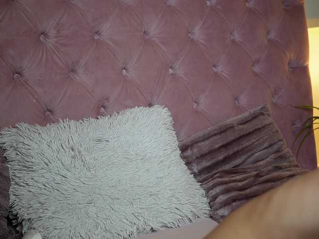 MaiaMini's BongaCams show and profile