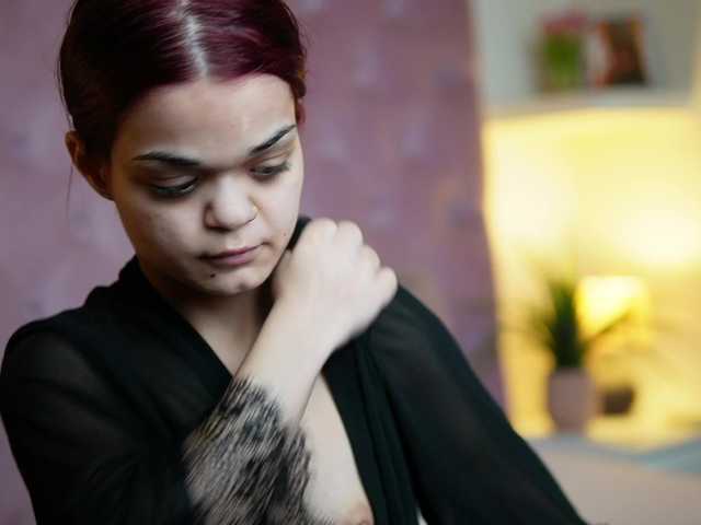 MaiaMini's BongaCams show and profile