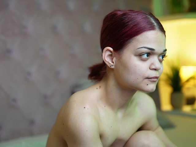 MaiaMini's BongaCams show and profile