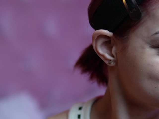 MaiaMini's BongaCams show and profile