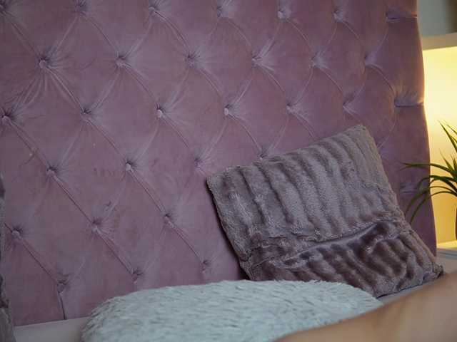 MaiaMini's BongaCams show and profile