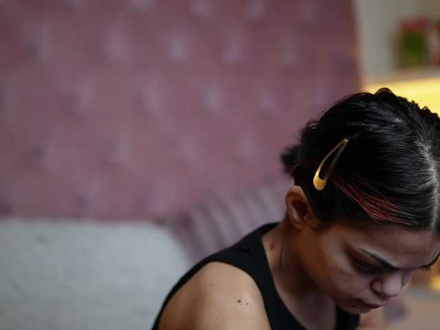 MaiaMini's BongaCams show and profile