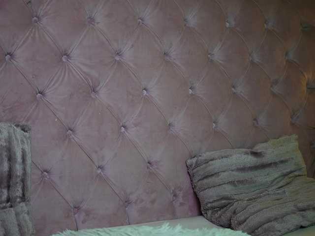 MaiaMini's BongaCams show and profile