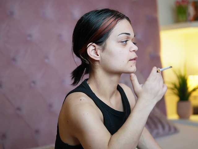 MaiaMini's BongaCams show and profile