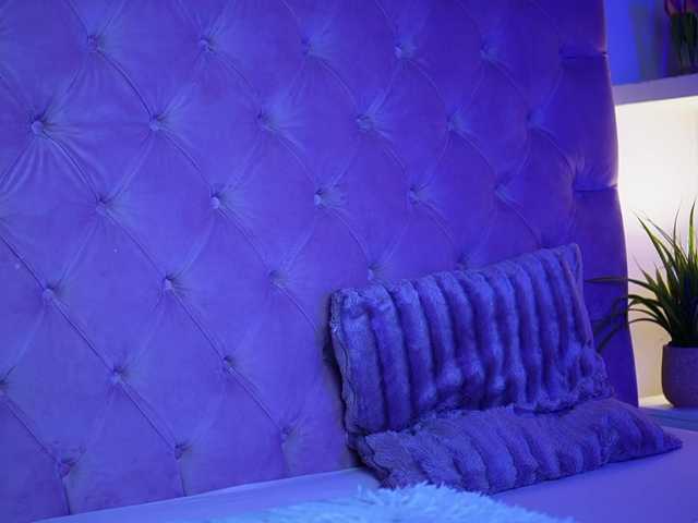 MaiaMini's BongaCams show and profile