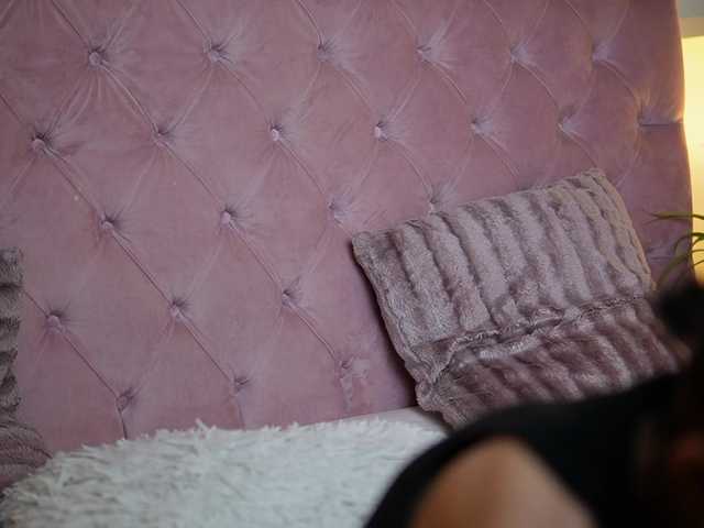 MaiaMini's BongaCams show and profile