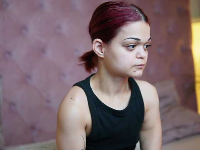 MaiaMini's BongaCams show and profile