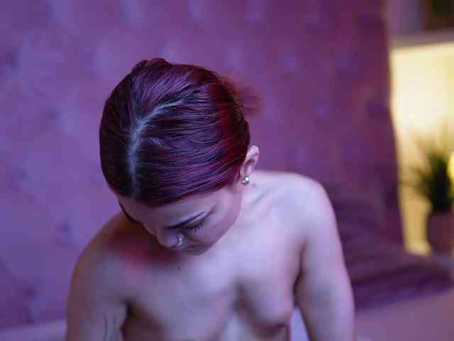 MaiaMini Live Webcam on BongaCams