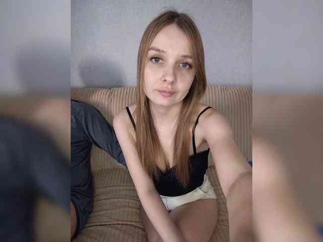 ZayKAMIla Live Webcam on {site_name}