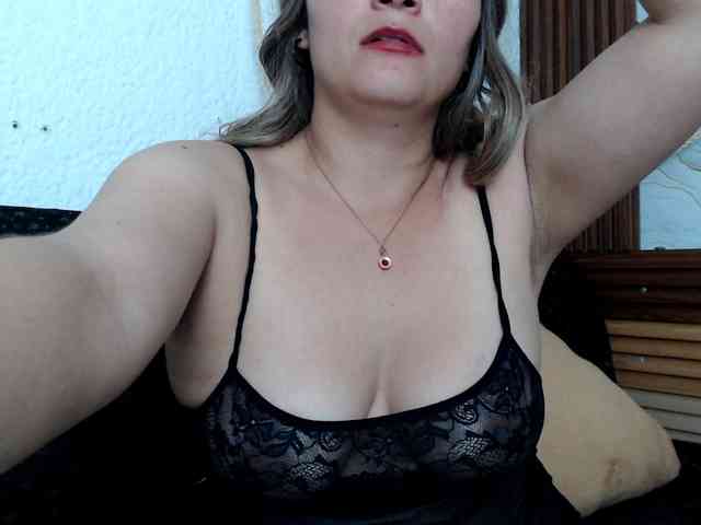 nanis-milf webcam