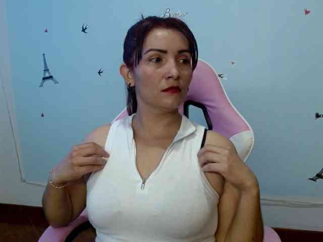 nanis-milf webcam