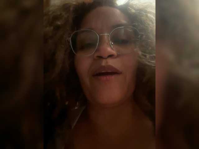 Candela-lat's BongaCams show and profile