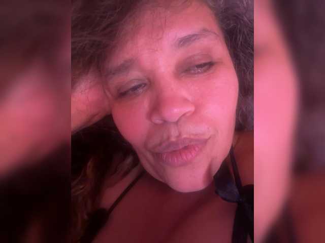 Candela-lat's BongaCams show and profile