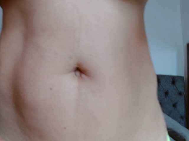 Candela-lat's BongaCams show and profile