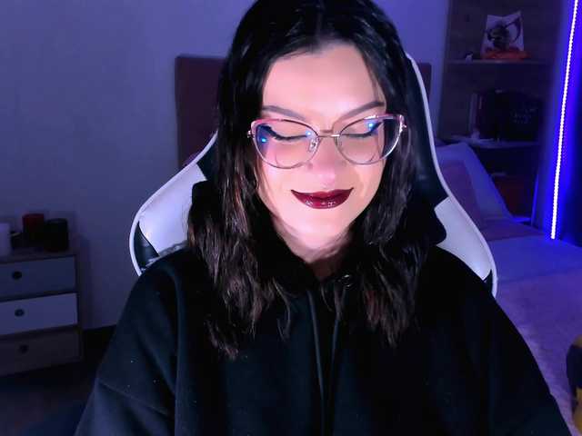 OphelianaRose webcam bongacams model stream image