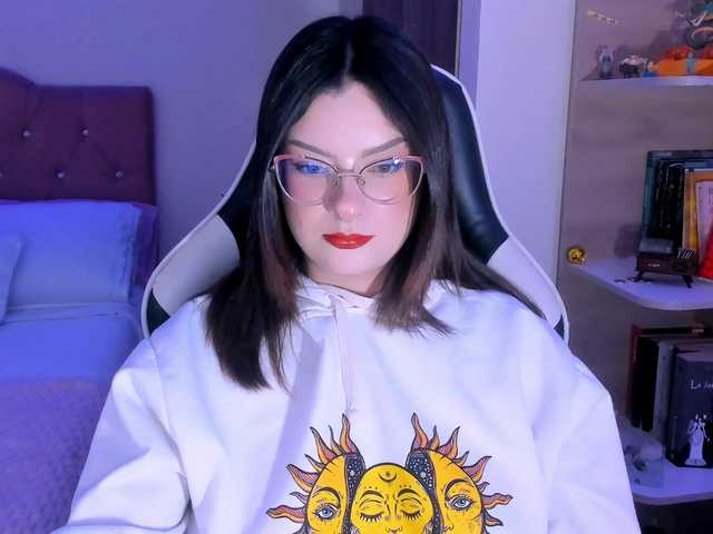 OphelianaRose webcam bongacams model stream image