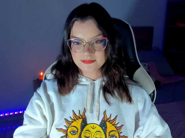 OphelianaRose webcam