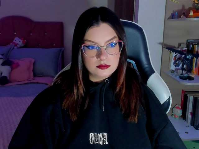 OphelianaRose Live Cam on BongaCams