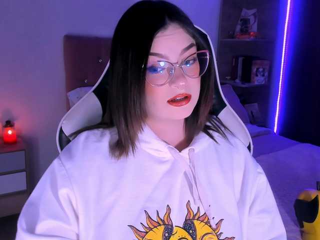 OphelianaRose Live Cam on BongaCams