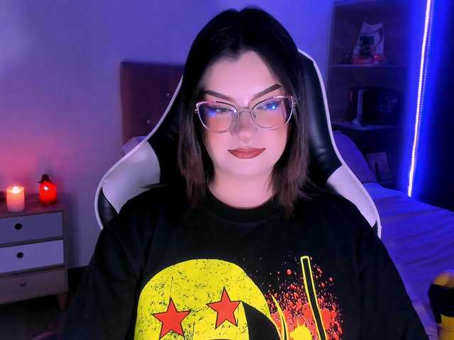 OphelianaRose webcam bongacams model stream image