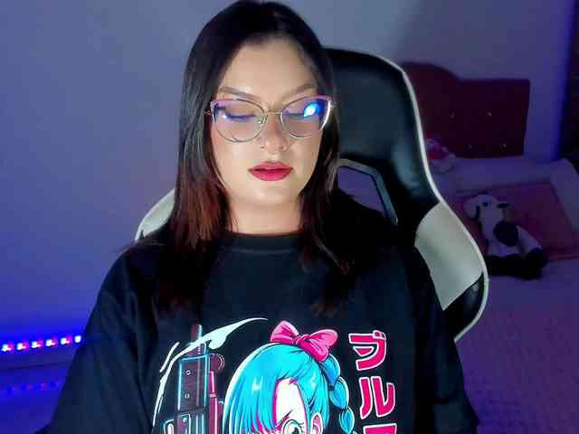 OphelianaRose webcam