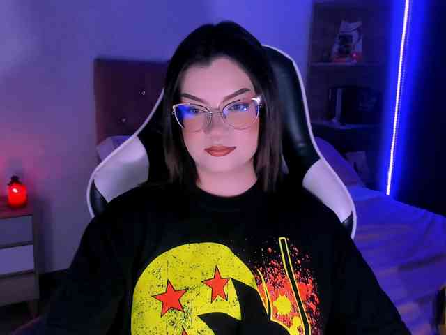 OphelianaRose webcam