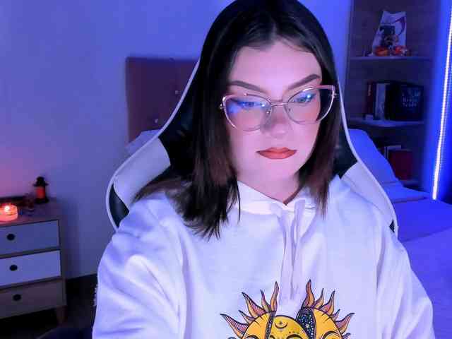 OphelianaRose webcam