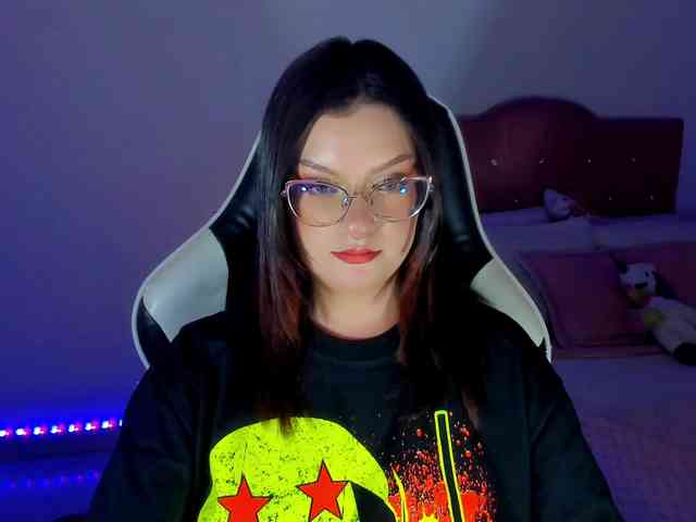 OphelianaRose webcam