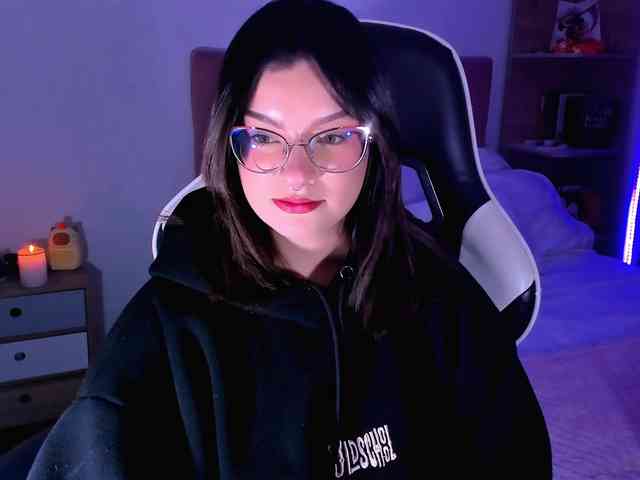 OphelianaRose webcam