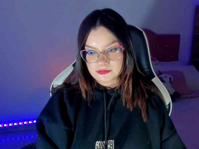 OphelianaRose webcam