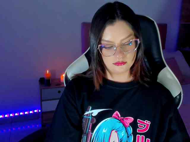 OphelianaRose Live Webcam on BongaCams