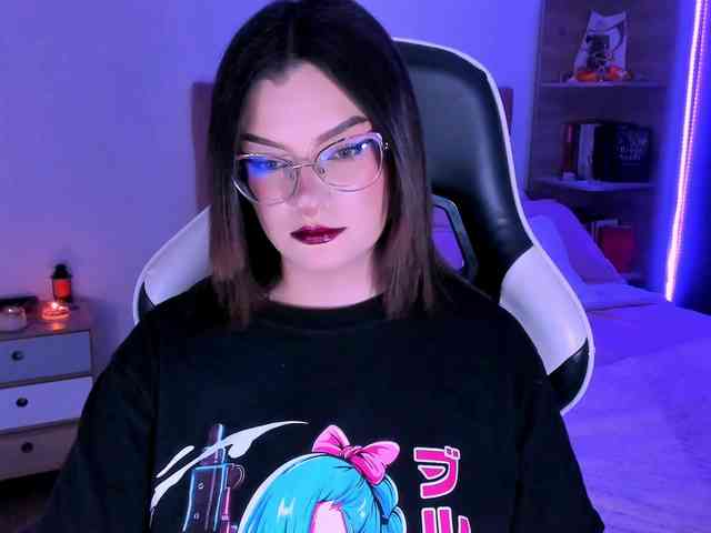 OphelianaRose webcam