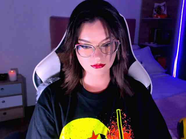 OphelianaRose webcam