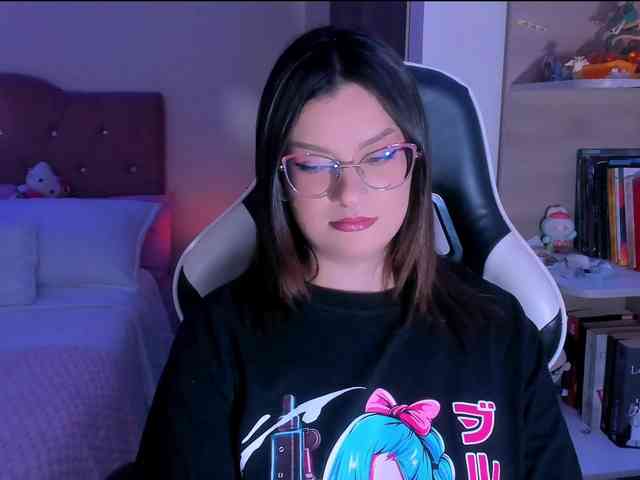 OphelianaRose webcam