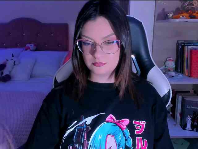 OphelianaRose webcam