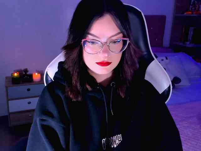 OphelianaRose webcam