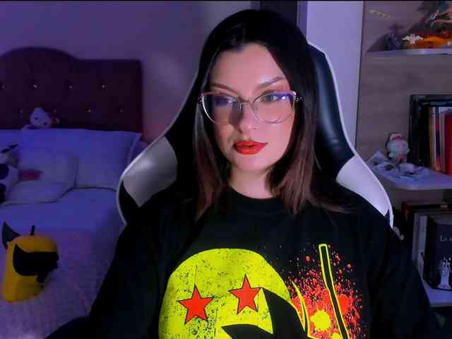 OphelianaRose webcam