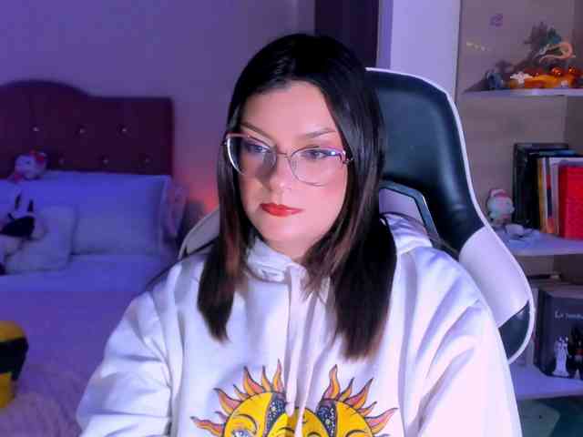 OphelianaRose webcam