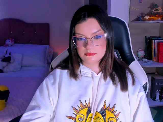 OphelianaRose webcam